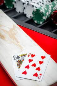 Live dealer games: blackjack, roulette, baccarat